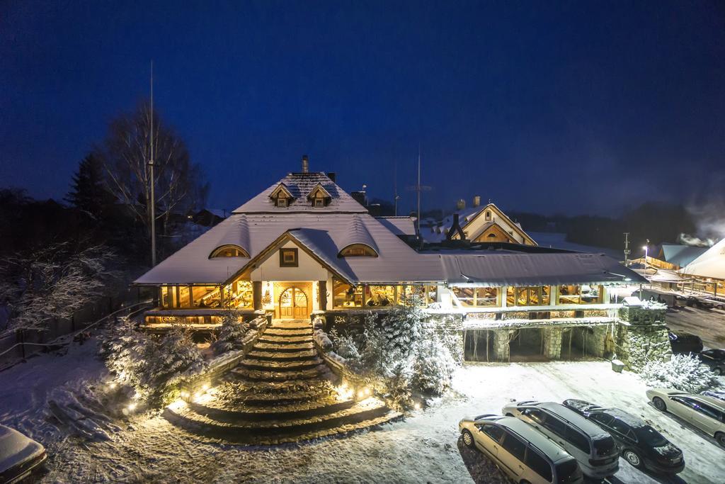 Krakowiacy I Gorale Hotel Krzyszkowice Екстериор снимка